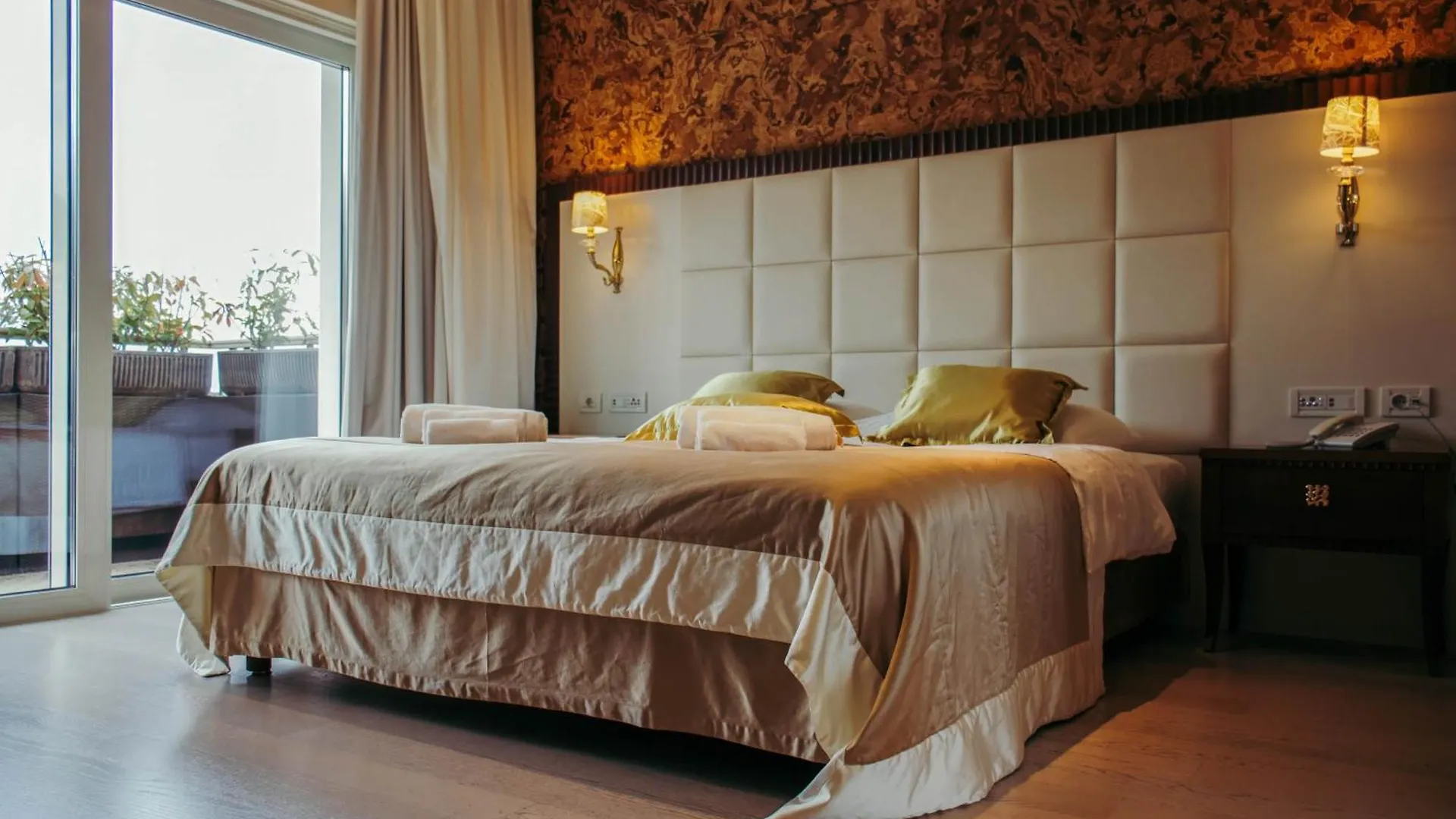 ***** krevet i doručak Boutique Hotel Oasi Croatia